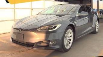 TESLA MODEL S 2019 5YJSA1E2XKF305094 image